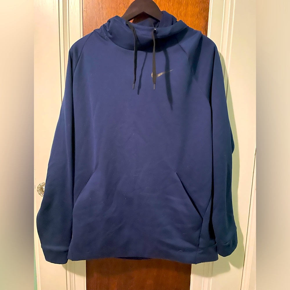 Great condition men’s Nike hooded sweatshirt, size L